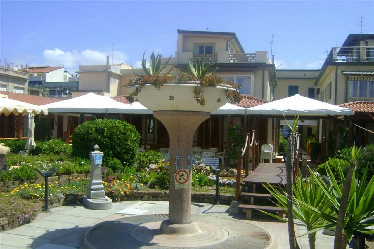 Hotel La Petite Maison Viareggio Exteriér fotografie